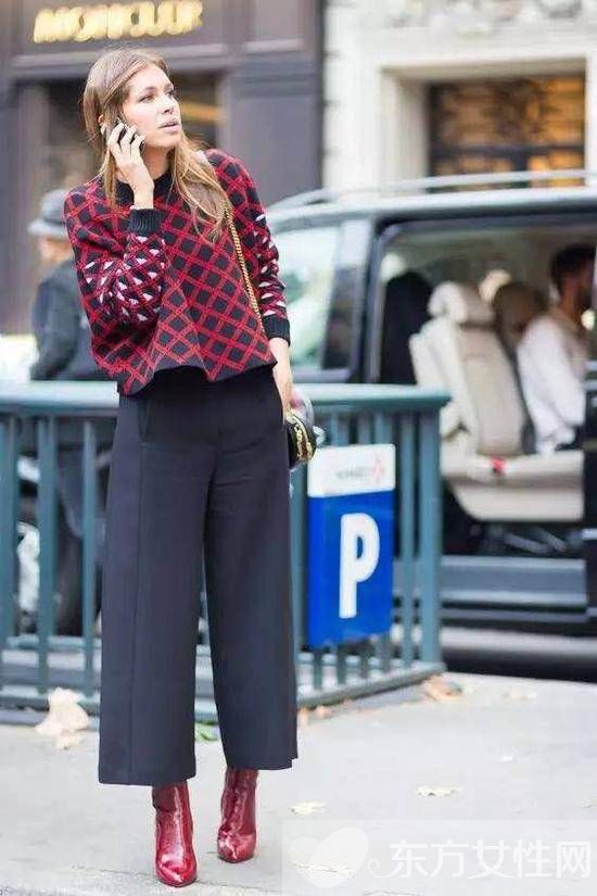 冬季粗跟短靴怎么搭 從他們身上學(xué)點(diǎn)搭配靈感