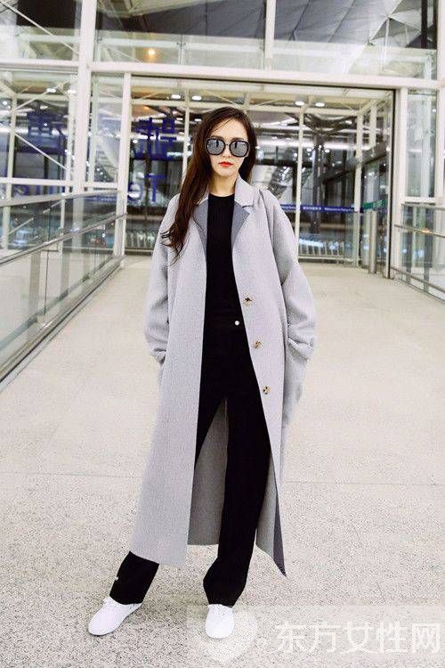 大衣怎么搭配 唐嫣用她的時尚街拍告訴你