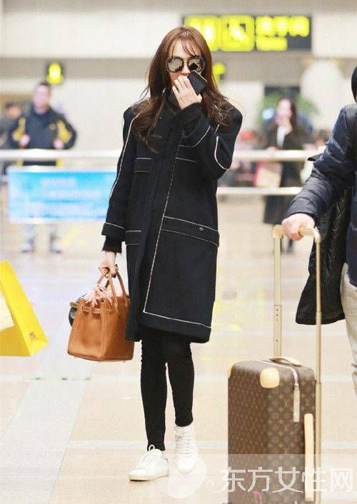 大衣怎么搭配 唐嫣用她的時尚街拍告訴你