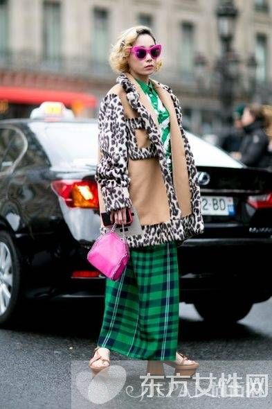 看名模潮人如何演繹豹紋時(shí)尚穿搭術(shù)