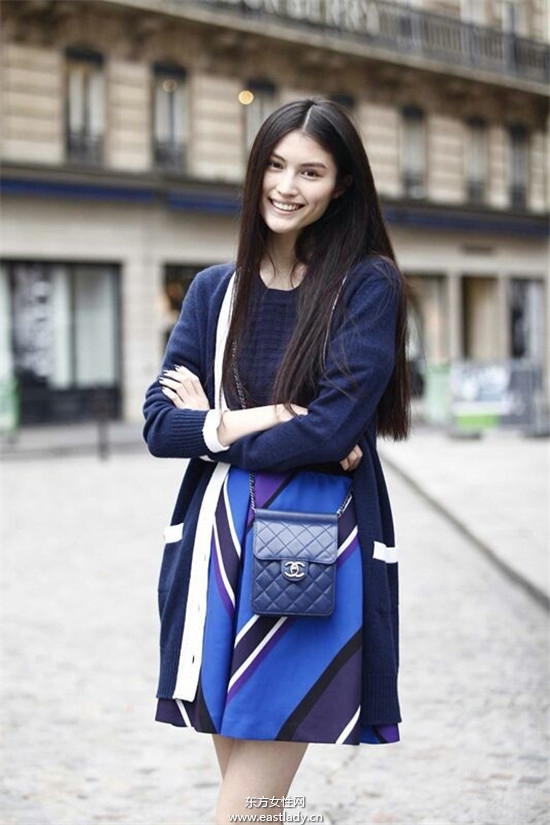 中國(guó)超模何穗街拍寫(xiě)真