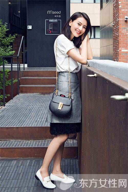 高圓圓街拍生活照 這個(gè)秋季讓女神教你怎么穿