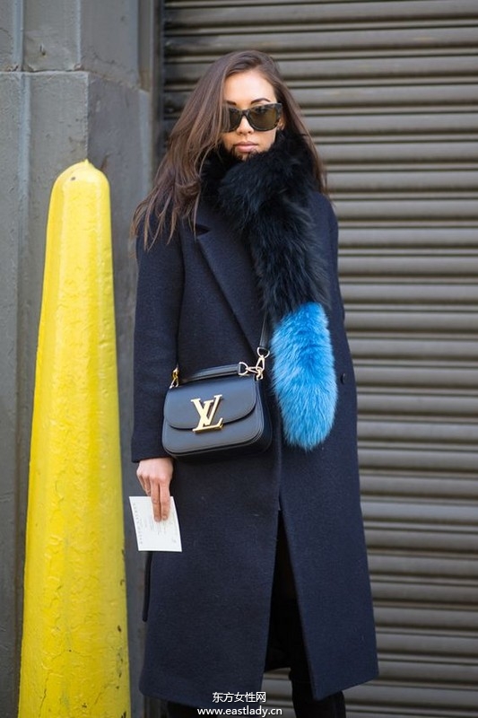 一種我們都會(huì)選擇的顏色 歐美街拍黑色搭配