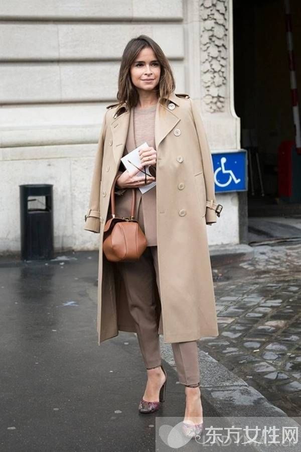 單色也一樣美 look這些時尚穿搭街拍合輯