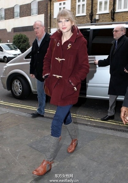 歐美街頭明星們混搭出行彰顯個性生活