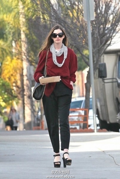 歐美街頭明星們混搭出行彰顯個性生活