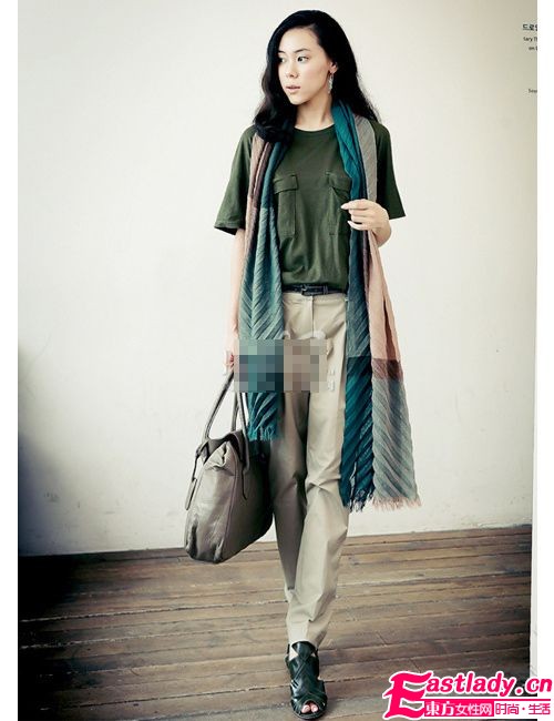 早秋圍巾時尚搭 搭出你的明星味