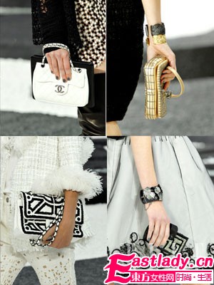 大包袋已經(jīng)OUT 時髦小手袋風靡時裝周