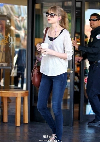 歐美街頭明星們混搭出行彰顯個性生活