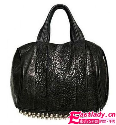 淑女也瘋狂 女明星愛上朋克鉚釘包