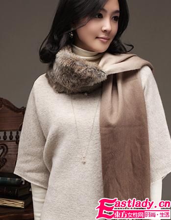 巧搭冬日圍巾 氣質(zhì)百分百