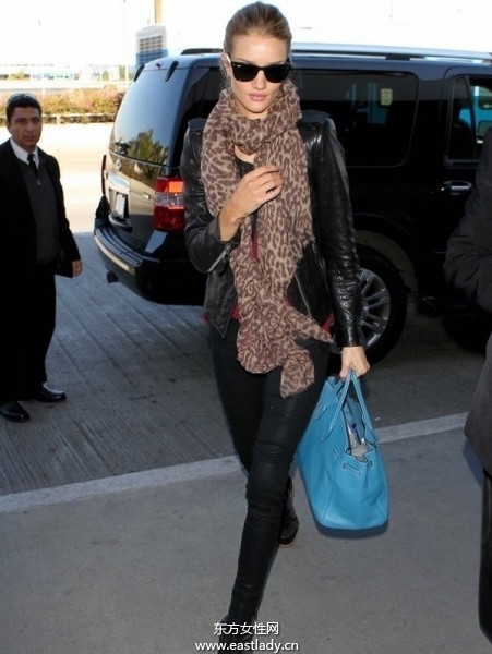 歐美街頭明星們混搭出行彰顯個性生活