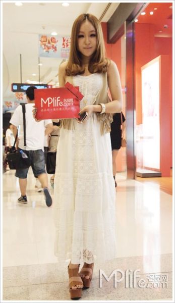 滬上街拍 看看誰的街頭裙裝最I(lǐng)n