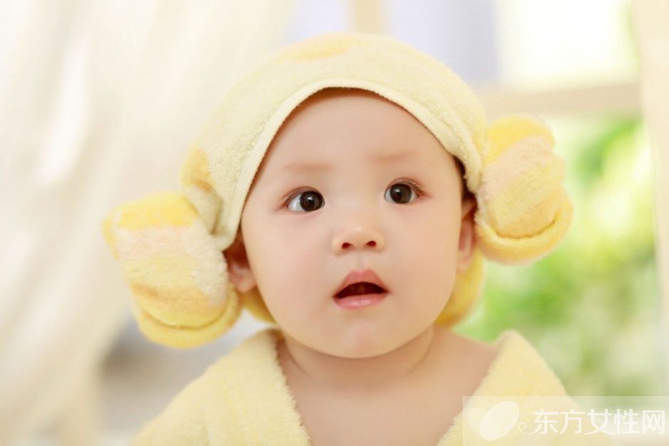 在家給嬰兒理發(fā)的四大步驟需做好 寶寶理發(fā)常識(shí)要知道