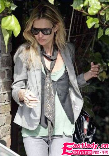 四季適用 圍巾使用搭配 軍規(guī)