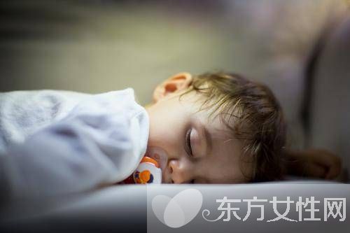 家長(zhǎng)對(duì)寶寶佝僂病存在的六大認(rèn)識(shí)誤區(qū)