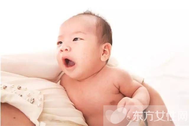 須知 新生兒什么樣的睡姿才是正確的