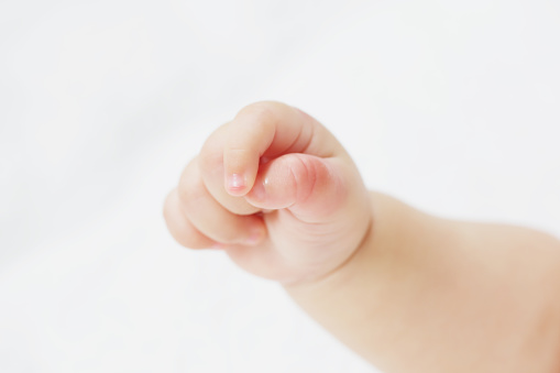 新生兒黃疸多久能退 寶寶黃疸該如何護理治療