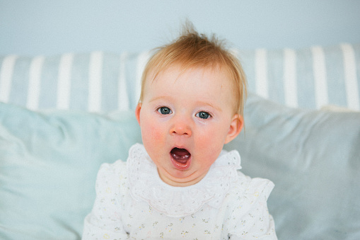 嬰兒臉上起小紅疙瘩 當(dāng)心是過敏惹的禍