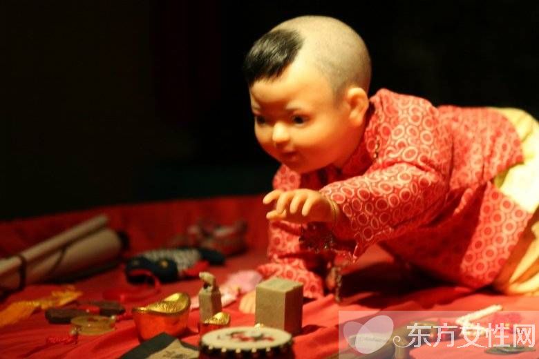 抓周要準(zhǔn)備哪些東西 抓周的6大注意事項(xiàng)