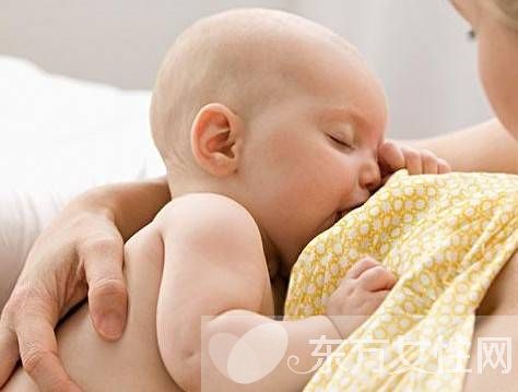 母乳喂養(yǎng)的優(yōu)點(diǎn)有哪些 不可不知的四大母乳喂養(yǎng)正確方法