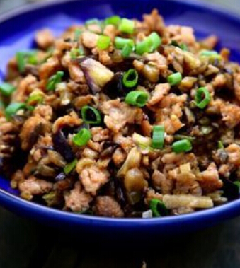 六個(gè)月寶寶能吃什么 六個(gè)月寶寶輔食食譜大全