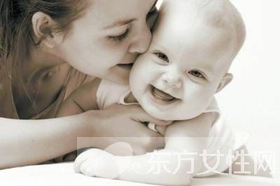 嬰兒什么時候用枕頭 如何選嬰兒枕頭