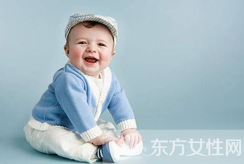 寶寶輔食添加順序和食譜 8個(gè)基本原則你要知