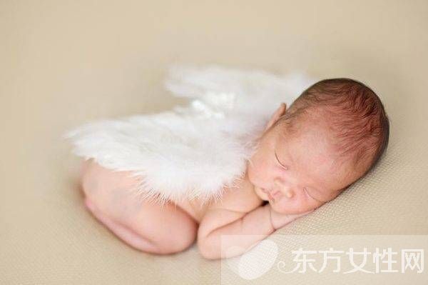 新生兒曬太陽(yáng)多久合適 新生兒曬太陽(yáng)溫馨提示