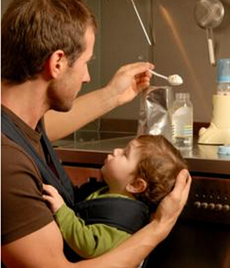 新生兒打嗝 嬰幼兒打嗝的應(yīng)對(duì)秘方