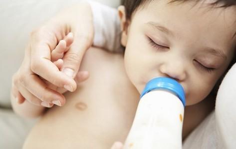 四個月嬰兒輔食食譜大全 寶寶添加輔食注意事項