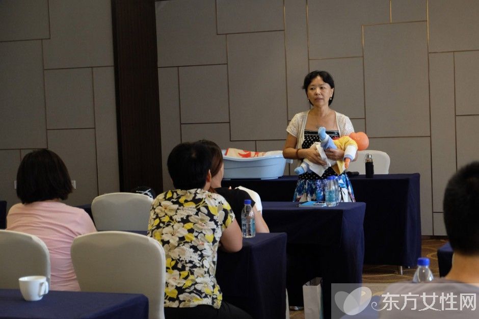 嬰兒尿布的疊法 三大疊法寶媽們學(xué)會(huì)了嗎