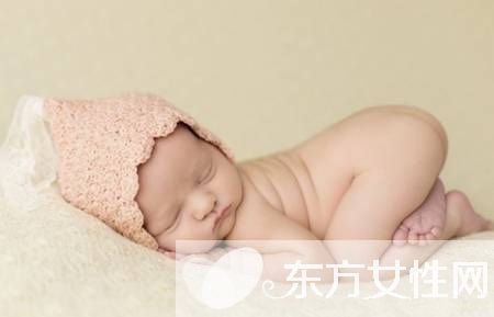 新生兒吐奶怎么回事 3要點教你如何護理新生兒吐奶