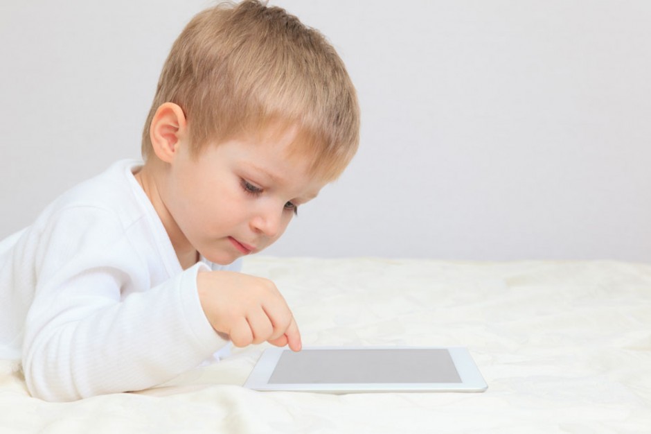 嬰兒打嗝怎么回事 嬰兒打嗝吃這東西好