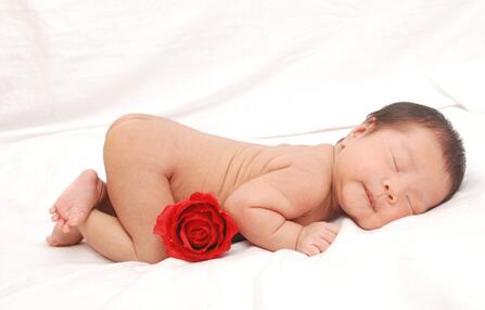 寶寶肺炎早期癥狀有哪些 寶寶咳嗽需當心