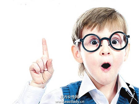 愛玩平板和手機(jī)7歲男童近視600度