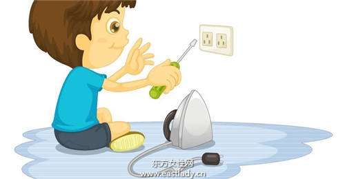 寶寶愛(ài)玩插頭熱水瓶 5招解決幼兒危險(xiǎn)行為