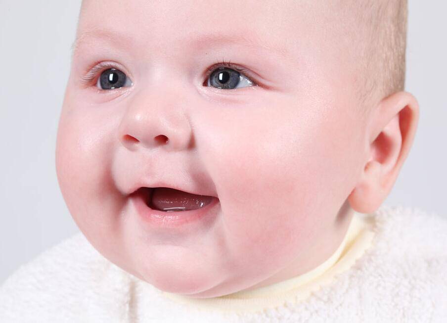 寶寶神經(jīng)發(fā)育遲滯 日常這些表現(xiàn)需警惕