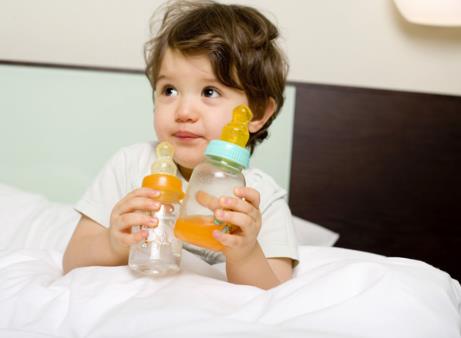 寶寶喝水要注意些什么