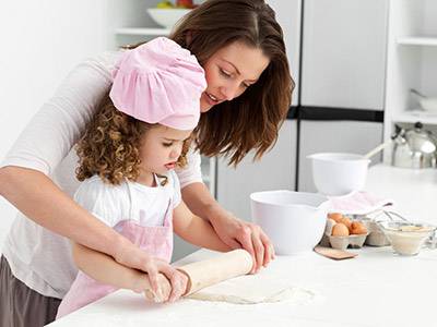 8種方法讓你的寶寶愛(ài)上吃飯