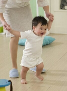 育兒知識(shí)大全 分階段開發(fā)寶寶智力