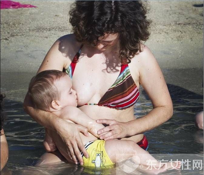 斷奶后乳房下垂變小怎么辦 每天這么做效果棒棒噠