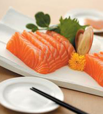 孕婦吃三文魚(yú)好處多 減輕水腫防抑郁