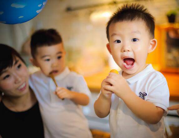 1-3歲寶寶早教訓(xùn)練 讓你的寶寶贏在起跑線上