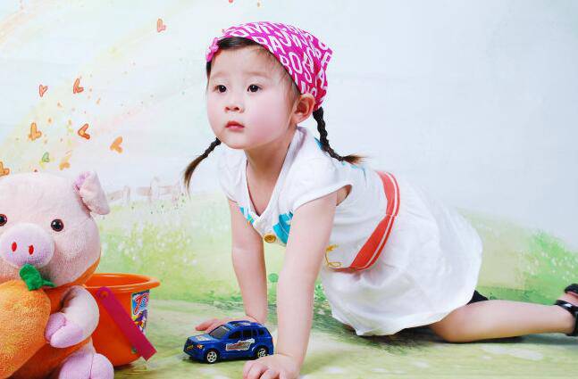 1-3歲寶寶早教訓(xùn)練 讓你的寶寶贏在起跑線上