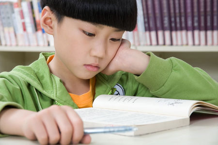 怎樣培養(yǎng)孩子的學(xué)習(xí)興趣 讓孩子主動學(xué)習(xí)