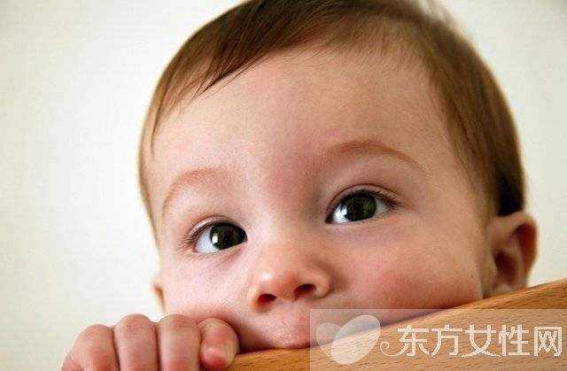 冬天如何護理新生兒 清潔護理用品使用越少越好