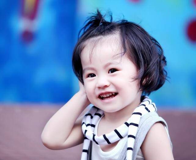 1-3歲寶寶早教訓(xùn)練 讓你的寶寶贏在起跑線上