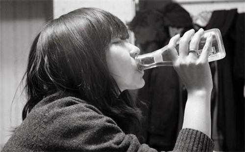 盤點(diǎn)受女性關(guān)注的口服避孕藥問題