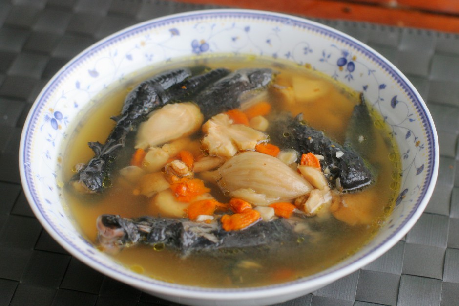 月經(jīng)不調(diào)莫慌 有烏雞湯幫你調(diào)經(jīng)